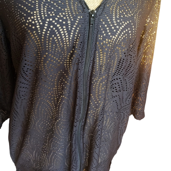 Bathing suit cover - Picture 4 of 7